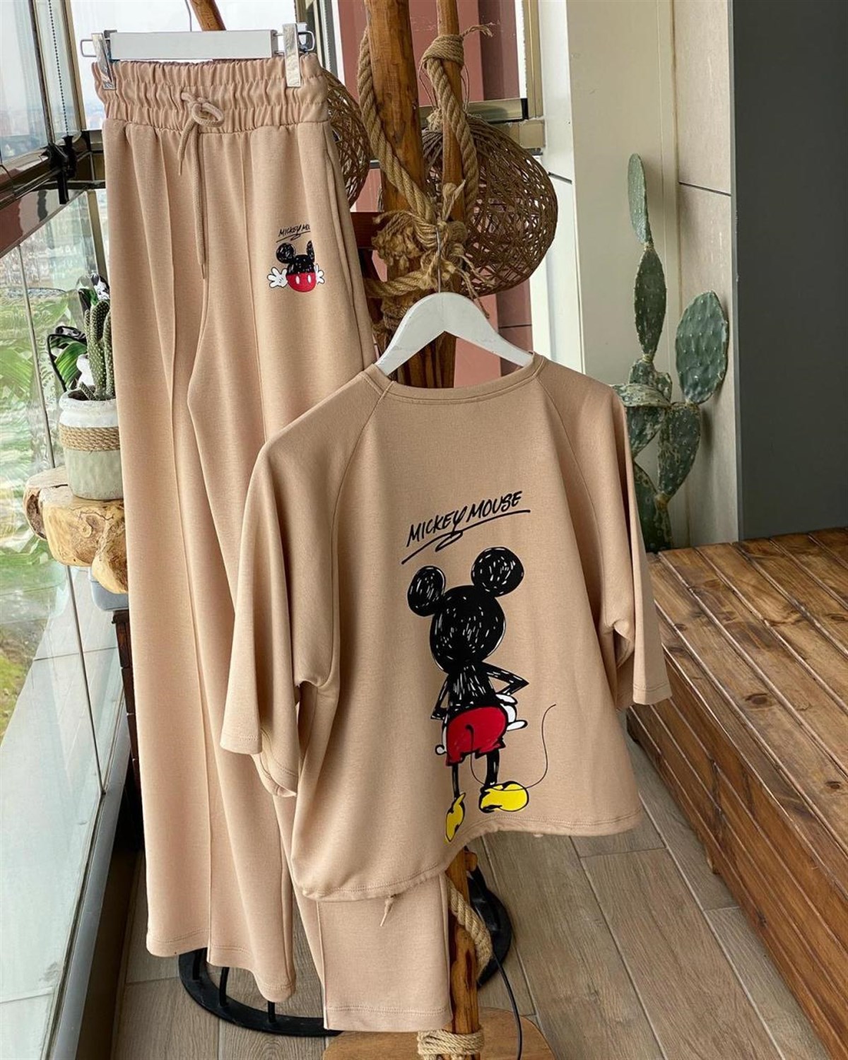 Mickey Baskılı Takım (Camel)