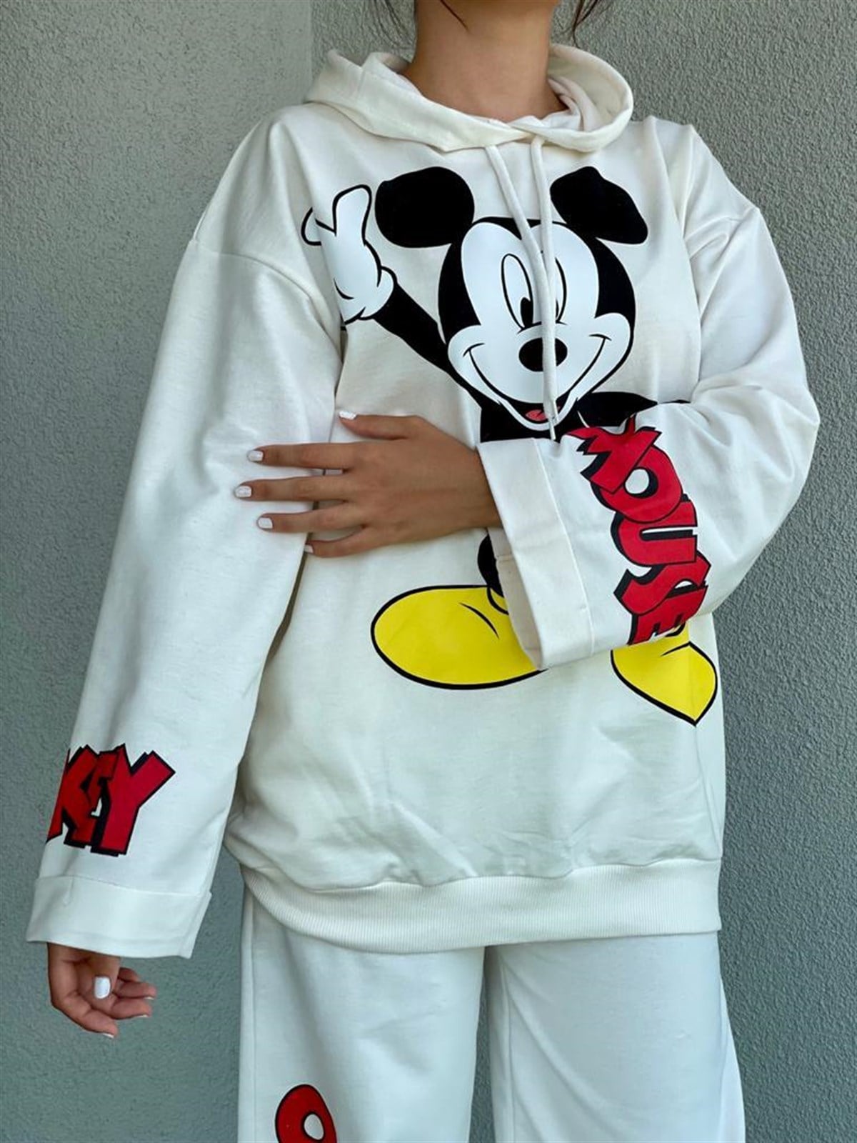 Mickey Baskılı Yazı Detaylı Takım (Beyaz)