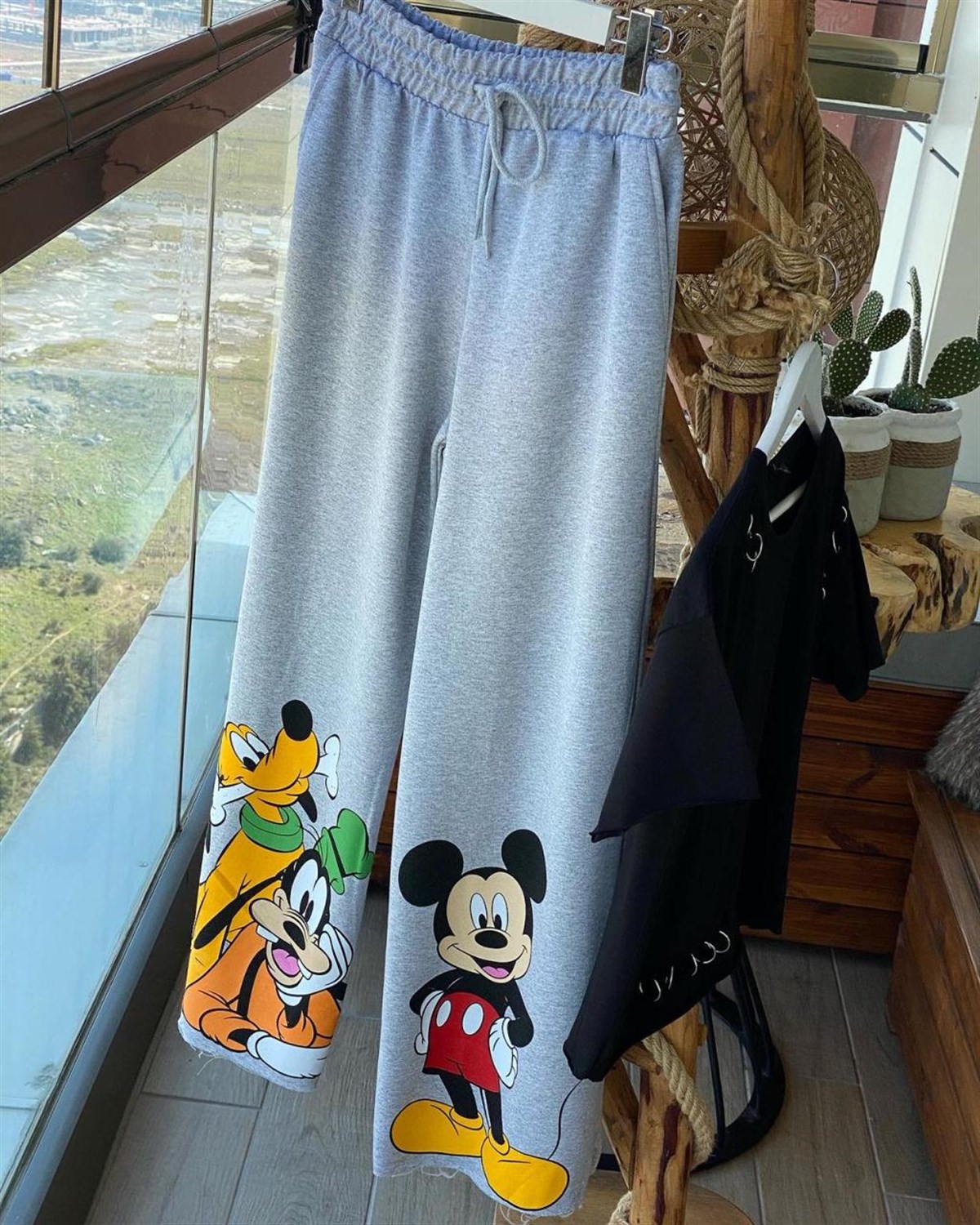 Mickey Mouse Detaylı Eşofman Pantolon (GRİ)