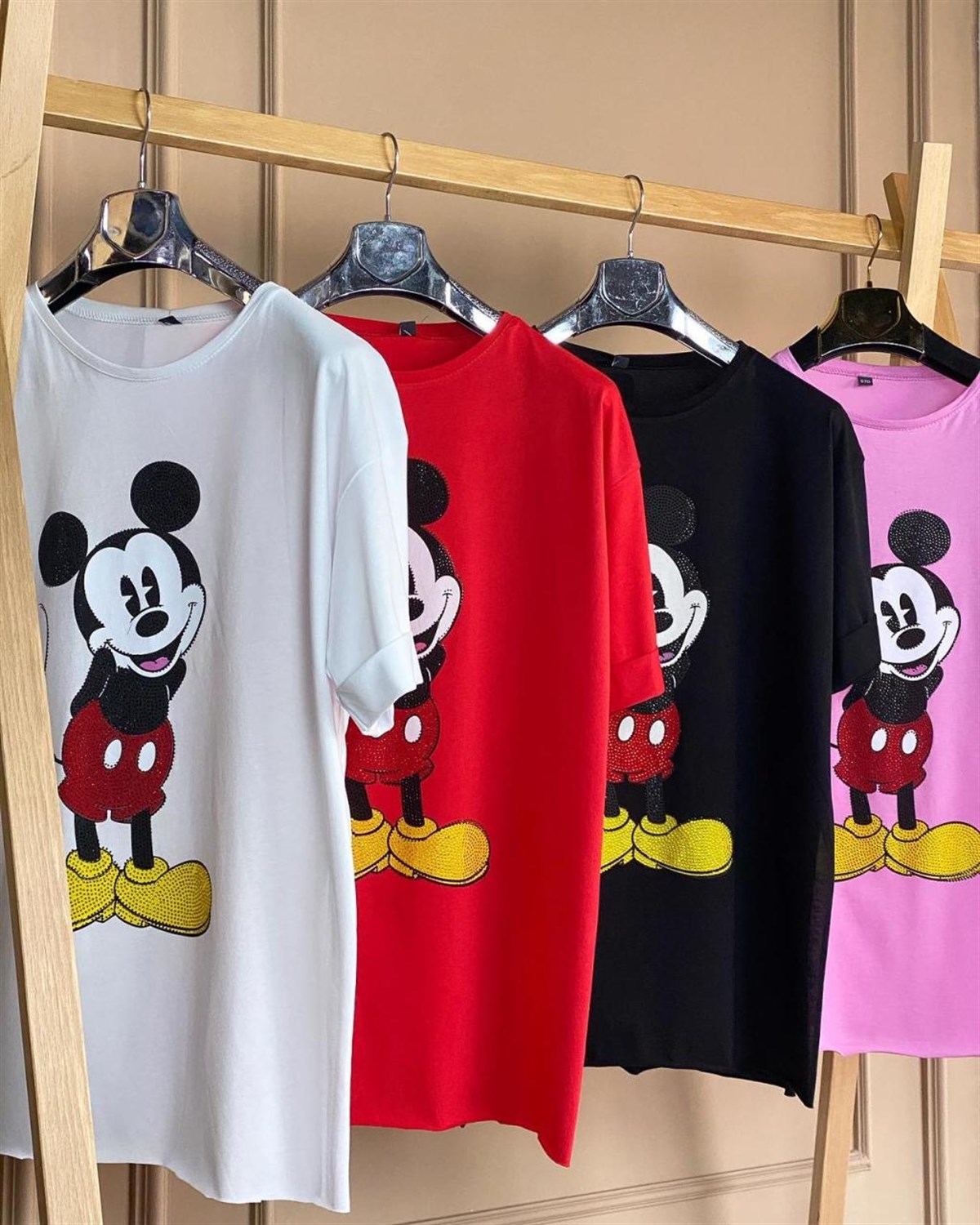 Mickey Mouse Üzerine Taş İşçilikli Tshirt (PEMBE & BEYAZ)