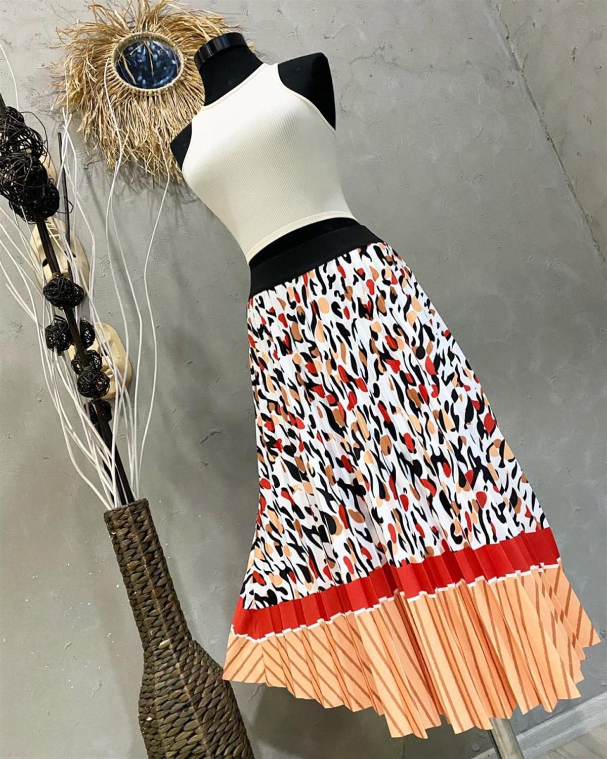 Mira Kumaş Leopar Desenli Etek (PUDRA)