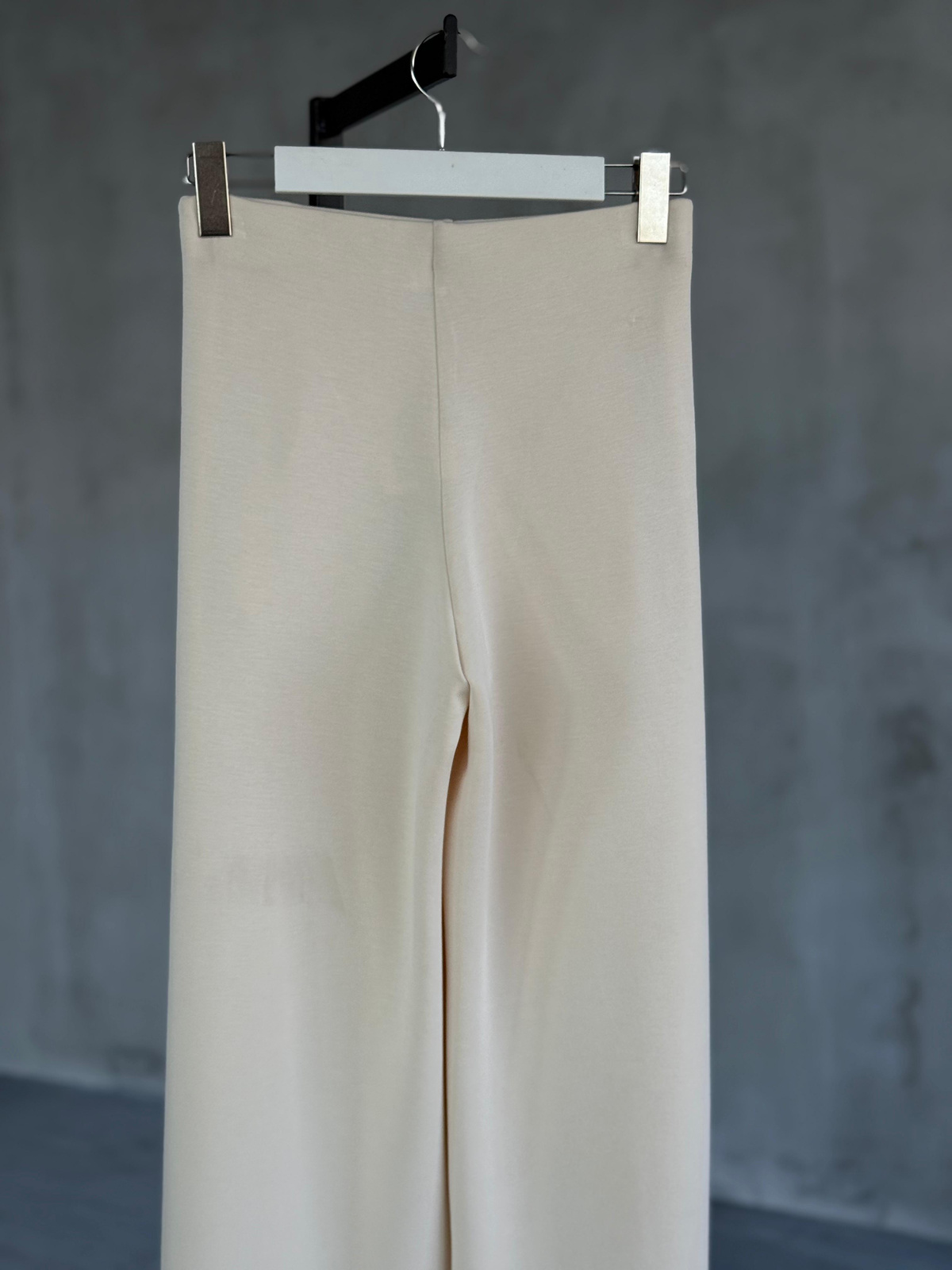 Modal Kumaş Yan Yırtmaçlı Pantolon (Bej)