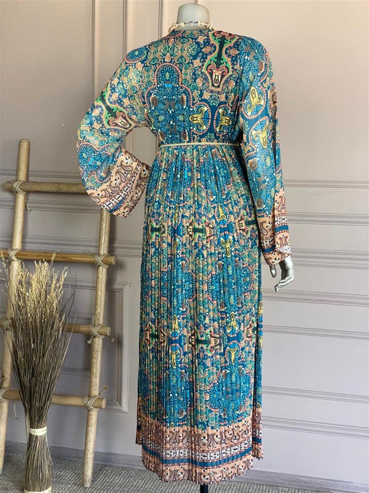 Motif Desenli Halat Kemerli Elbise