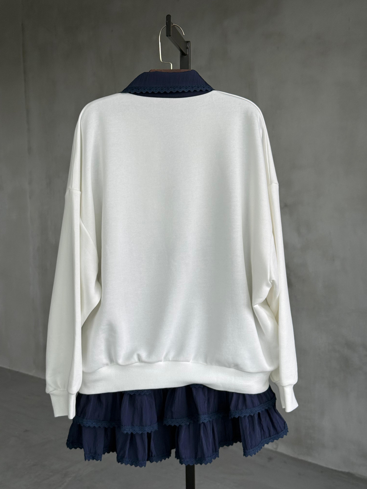 Nakış Detaylı Polo Yaka Sweat (İndigo)