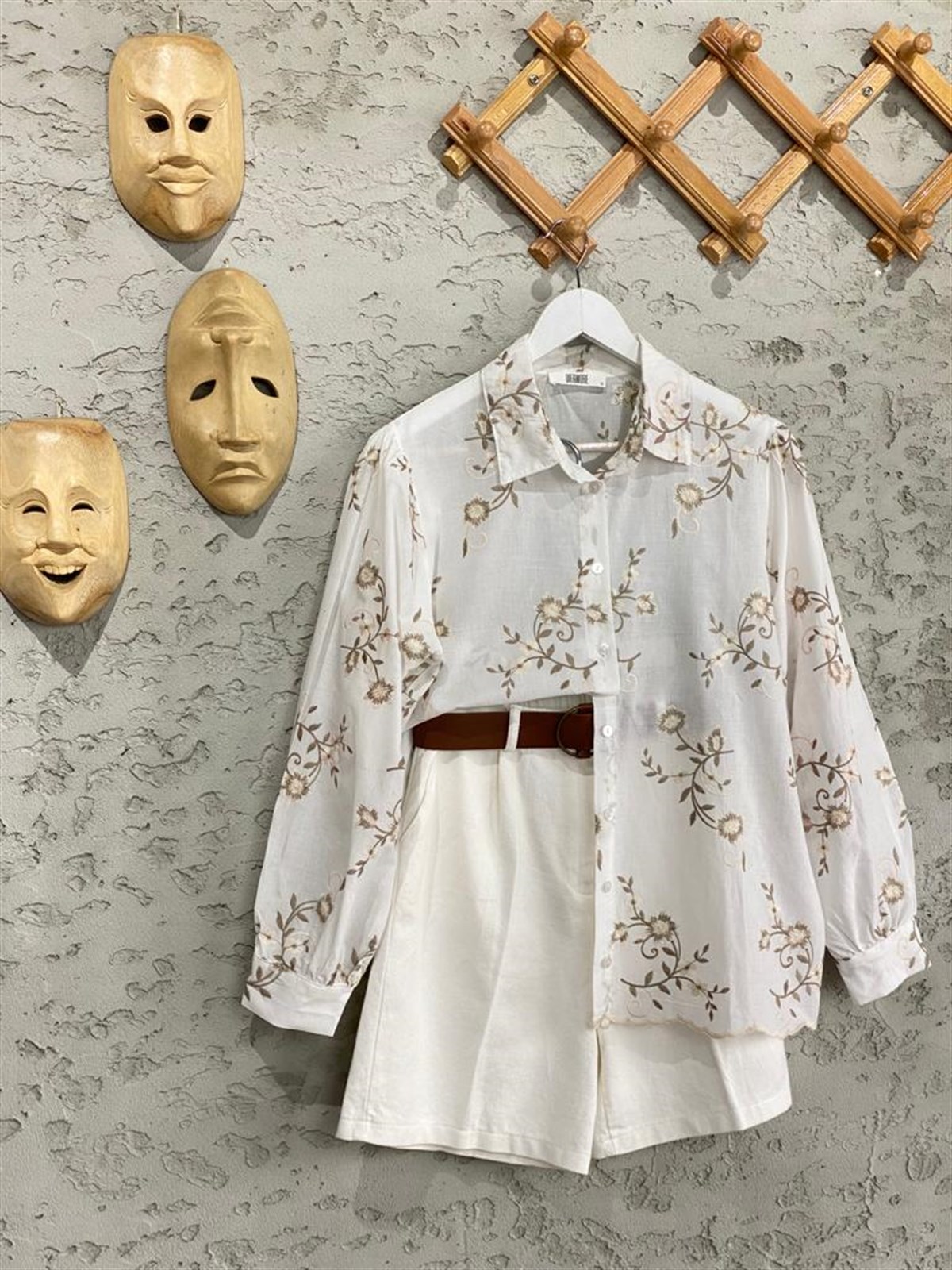 Nakış İşçilikli Poplin Gömlek (Vizon)