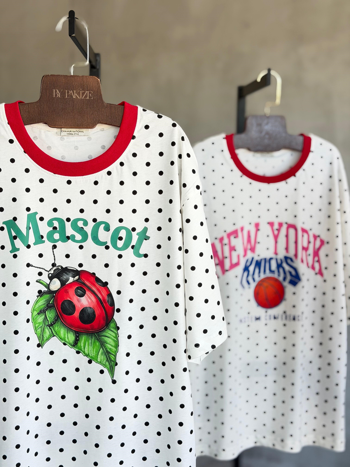 New York Baskılı Puantiye Oversize Tasarım Tshirt(Beyaz)
