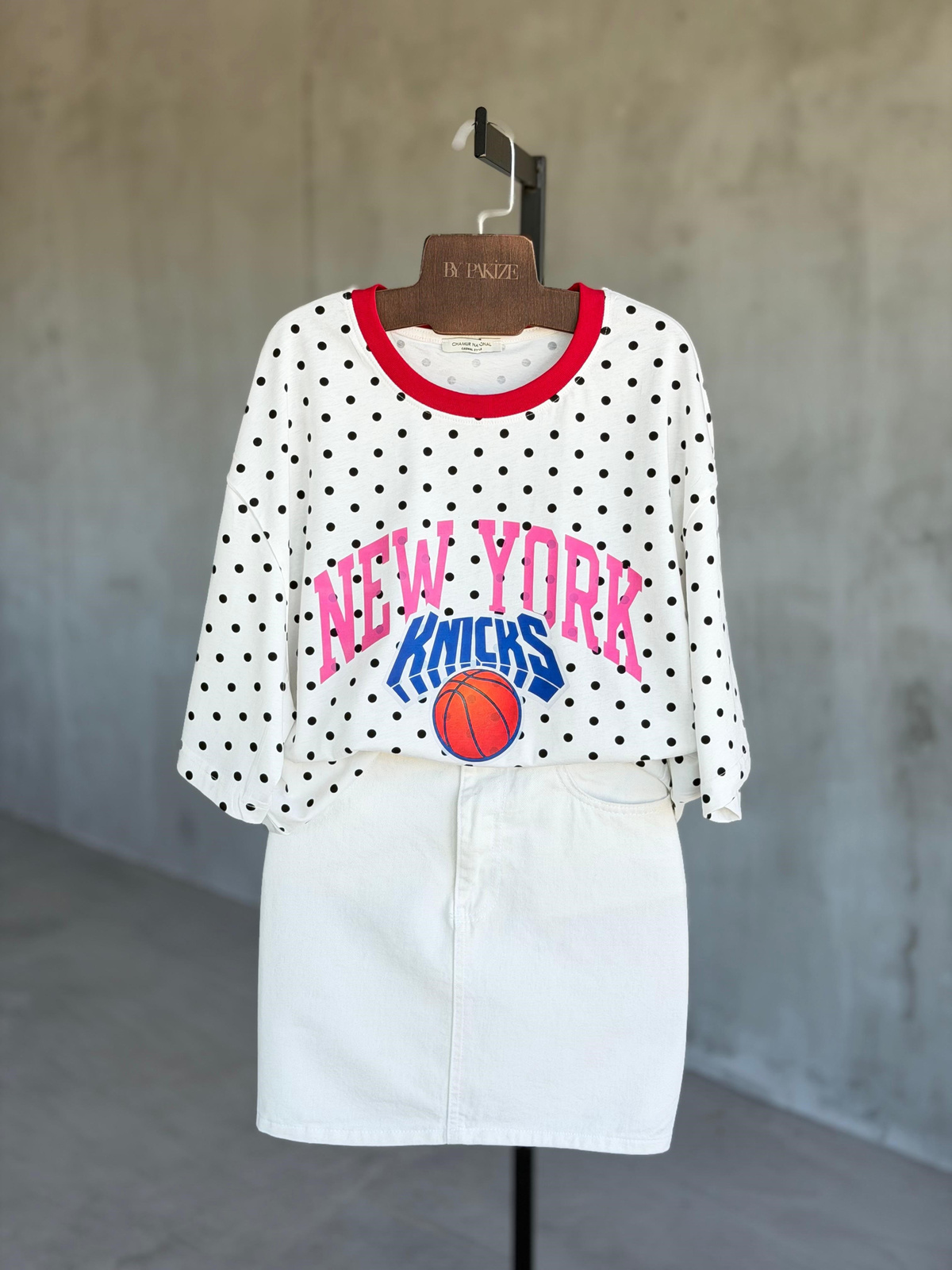 New York Baskılı Puantiye Oversize Tasarım Tshirt(Beyaz)