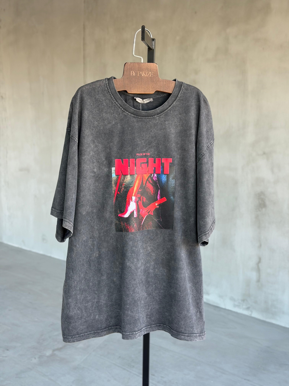 Nıght Yazı Baskılı Oversize Tişört (Antrasit)
