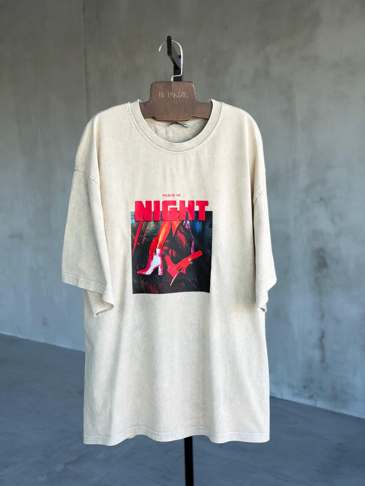 Nıght Yazı Baskılı Oversize Tişört (Taş)