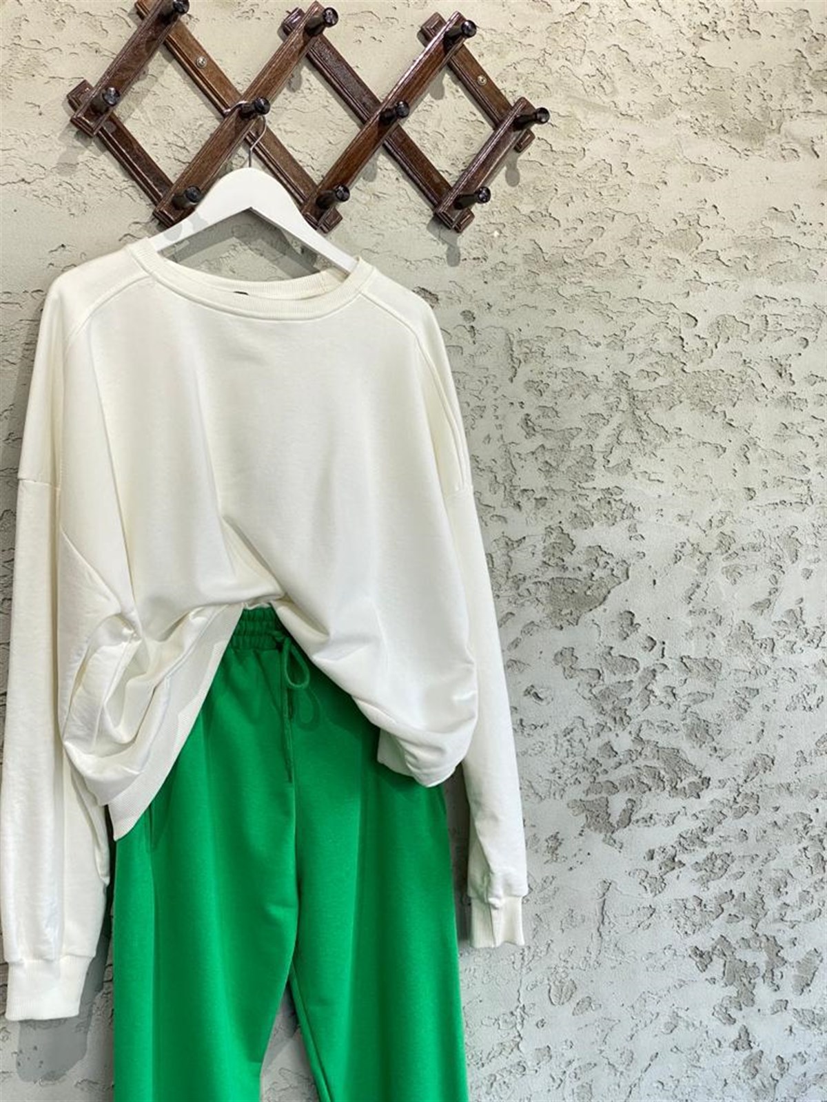 Omuz Detaylı Salaş Sweat (Ekru)