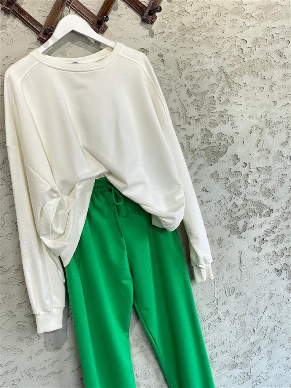 Omuz Detaylı Salaş Sweat (Ekru)