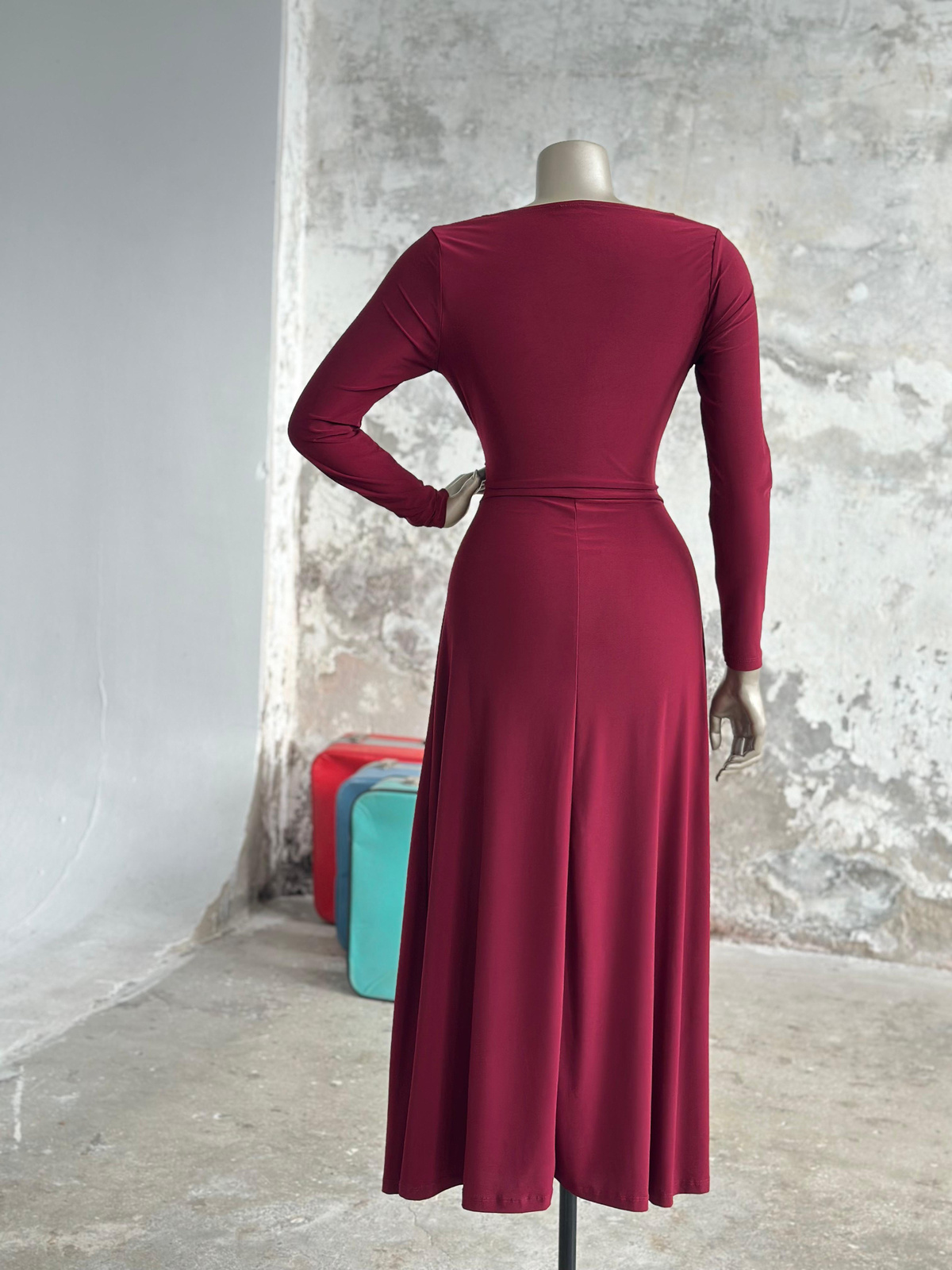 Önü Pencere Detaylı Midi Elbise (Bordo)