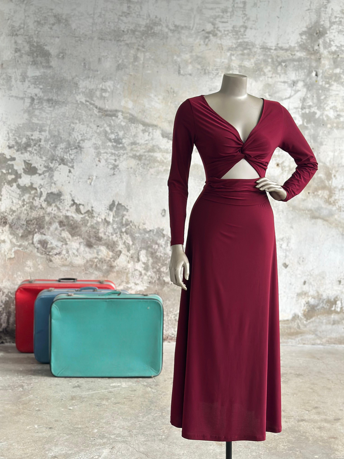 Önü Pencere Detaylı Midi Elbise (Bordo)