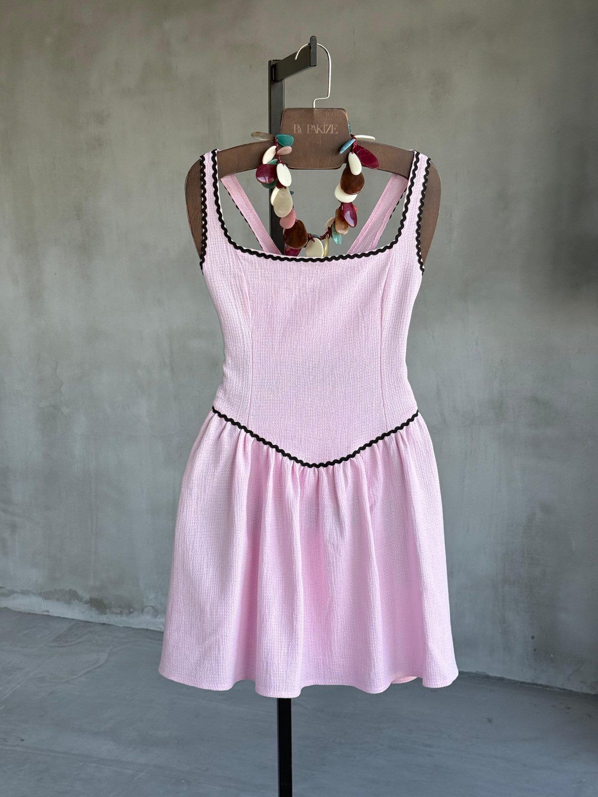 Organik Ham Keten Dantel Detaylı Elbise (Pembe)