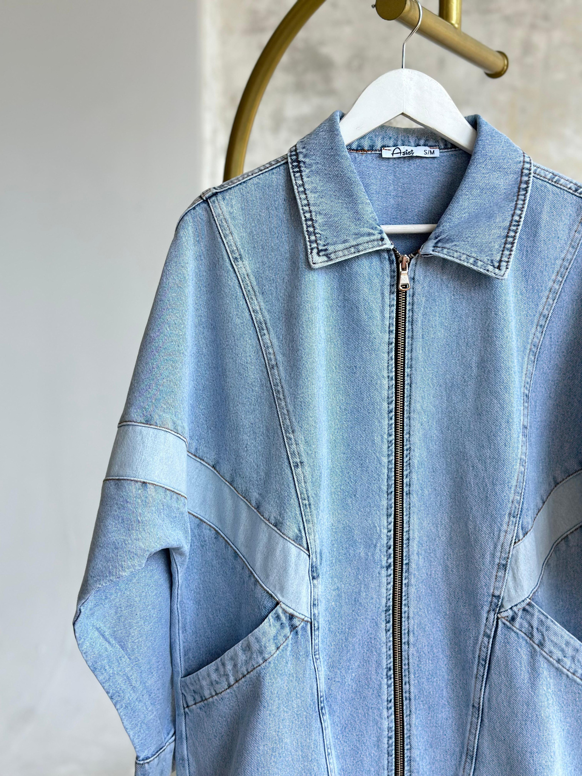 Oversize Kesim Geometrik Dikiş Detaylı Denim Ceket (Buz Mavisi)
