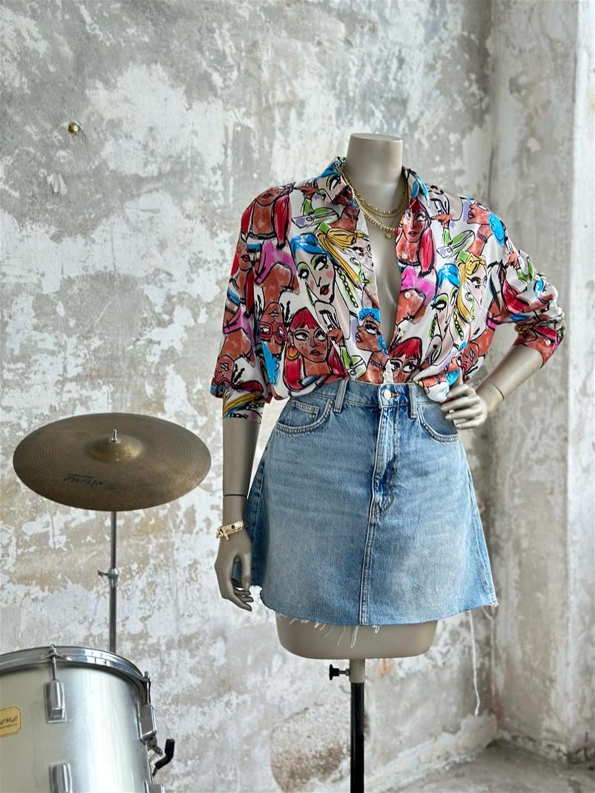 Oversize Yüz Desenli Gömlek (Karışık Renk)