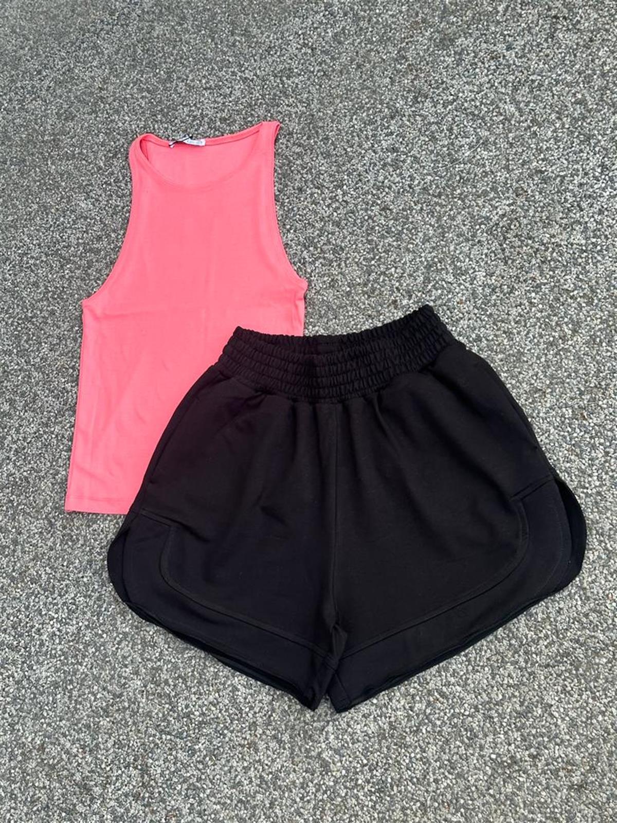 Oysho Model Oval Kesim Relax Fit Şort (Siyah)