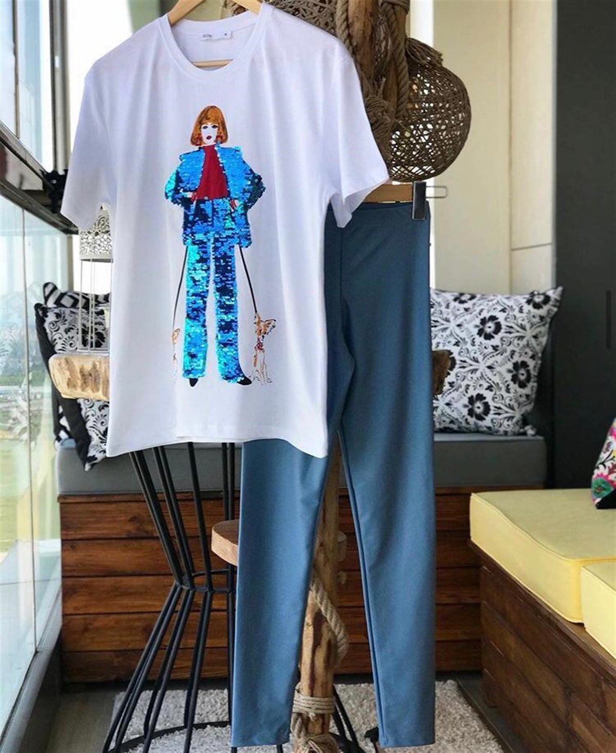 Özel Tasarım Pulpayet İşlemeli Penye Tshirt