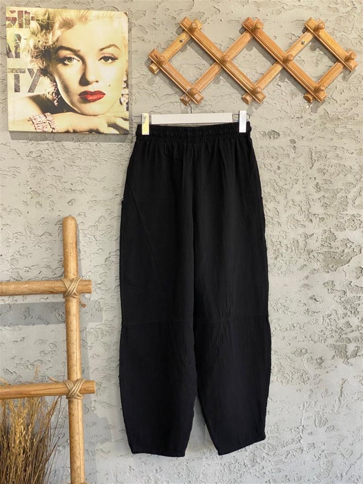 Paça Detaylı Bol Kesim Cepli Pantolon (Siyah)