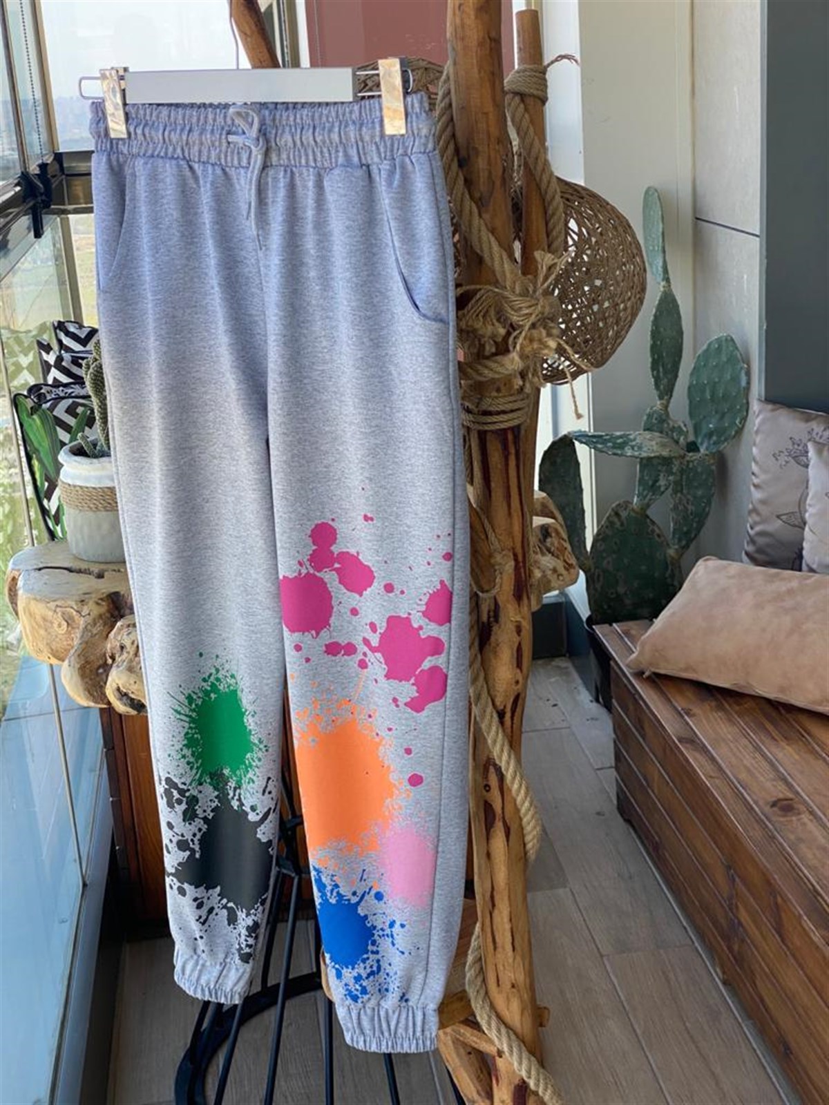 Paçası Boyalı Eşofman Pantolon (GRİ)