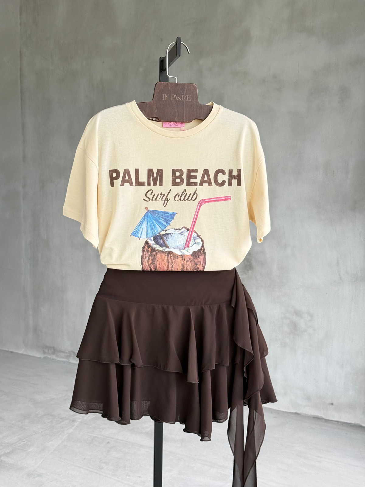 Palm Beach Coconut Baskılı Tişört (Krem)
