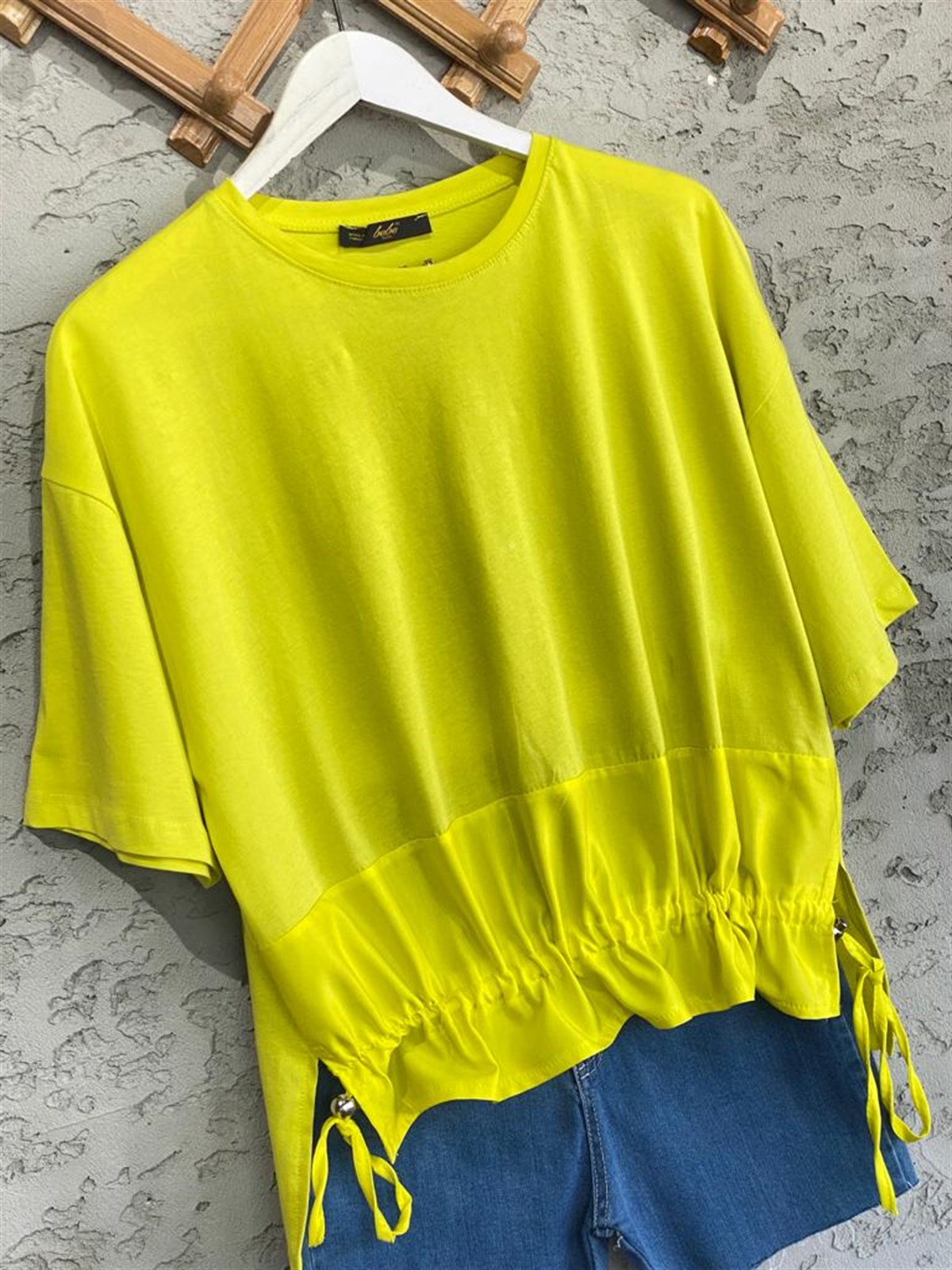 Paraşüt Kumaş Ön Büzgülü Tshirt (Yağ Yeşil)