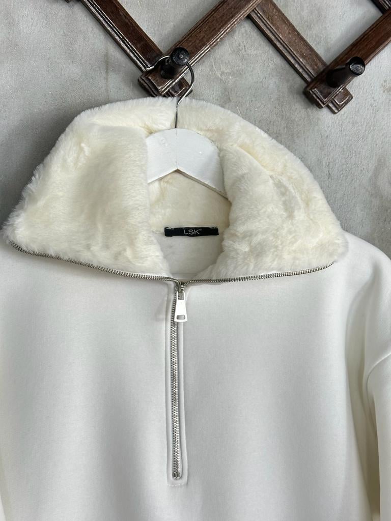 Peluş Yaka Yarım Fermuarlı Şardonlu Kadın Sweat (Beyaz)