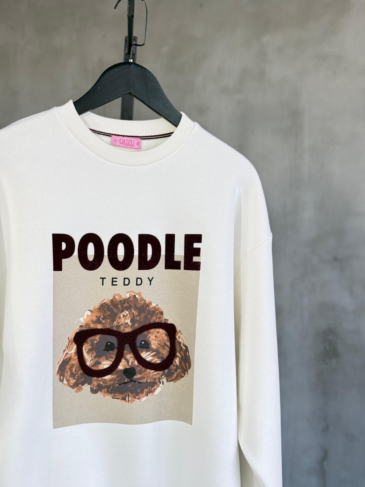 Poodle Baskılı Dokulu Gözlük Detaylı Sweatshırt (Beyaz)