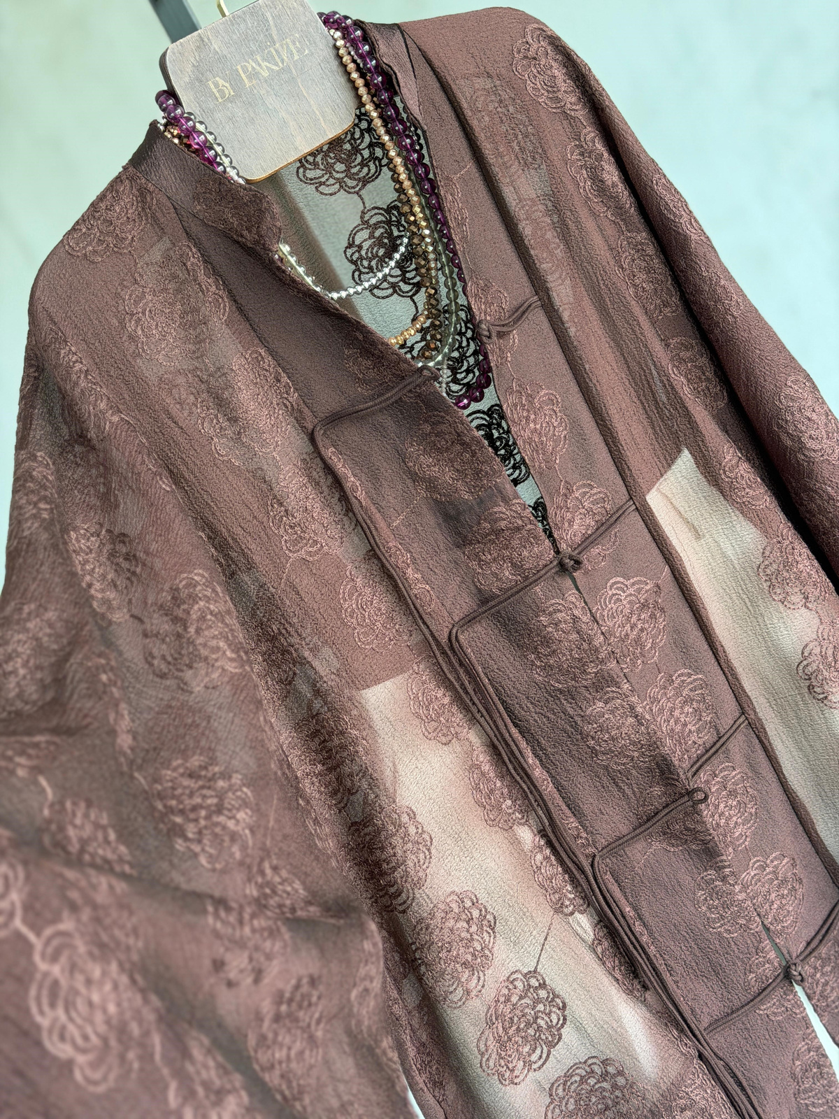Premium Brode Kumaş Bağlama Detaylı Kimono Gömlek (Kahve)