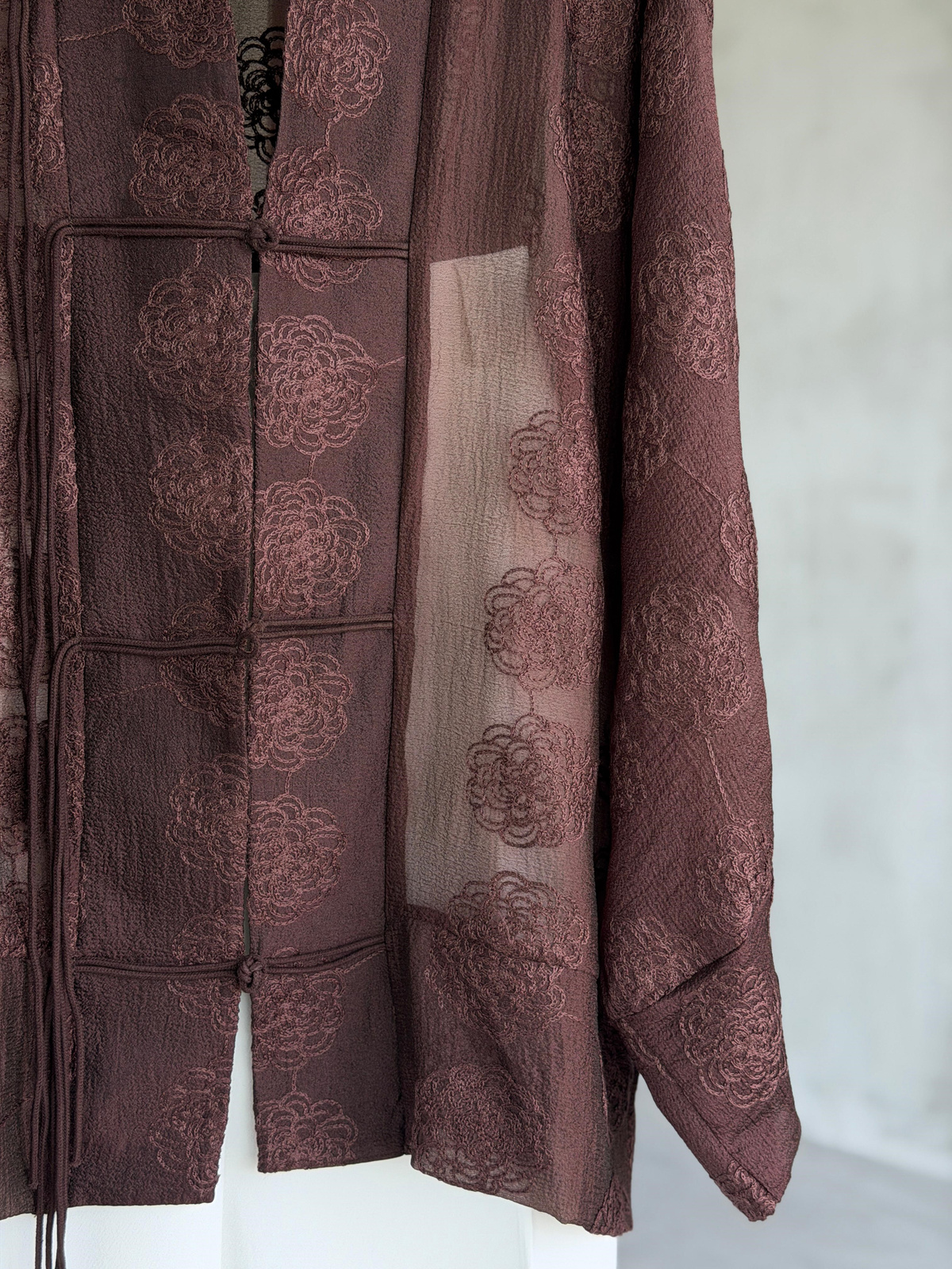 Premium Brode Kumaş Bağlama Detaylı Kimono Gömlek (Kahve)