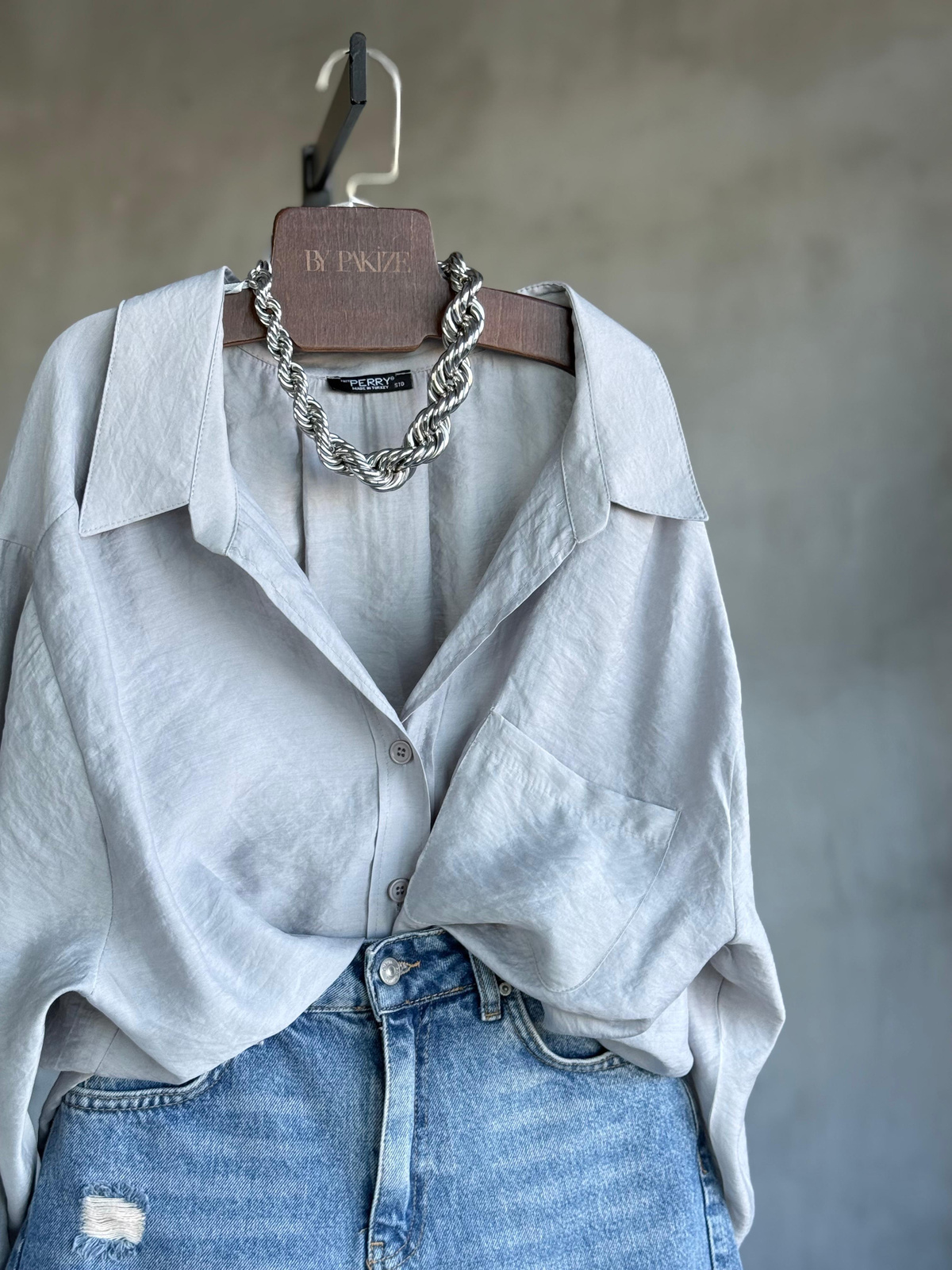 Premium Düşük Omuzlu Oversize Gömlek (Gri)