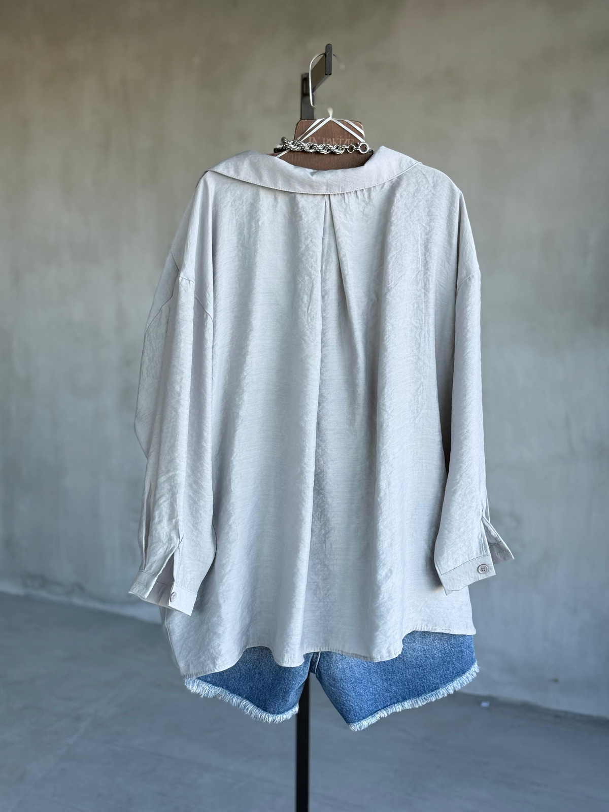 Premium Düşük Omuzlu Oversize Gömlek (Gri)