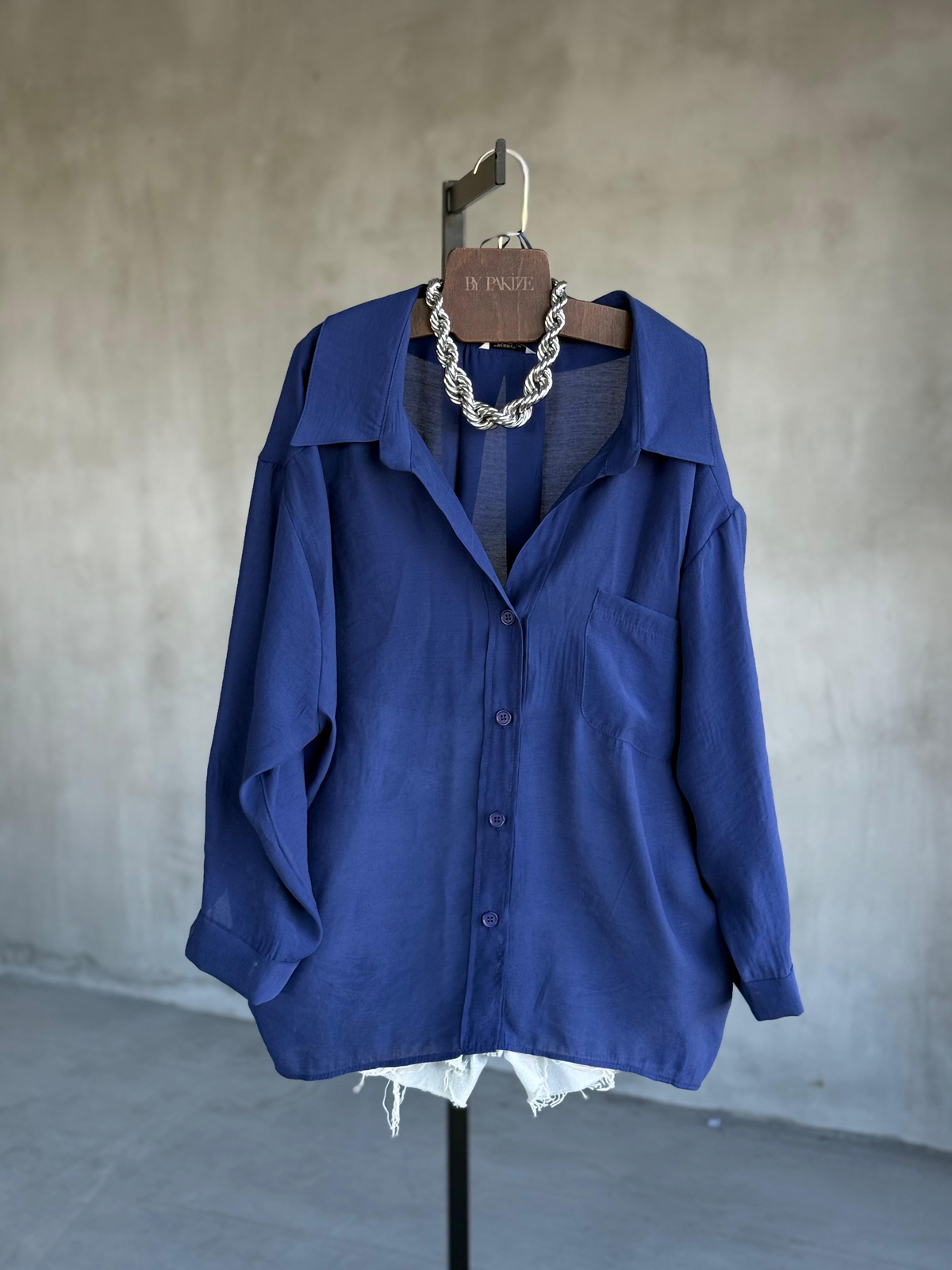 Premium Düşük Omuzlu Oversize Gömlek (Lacivert)