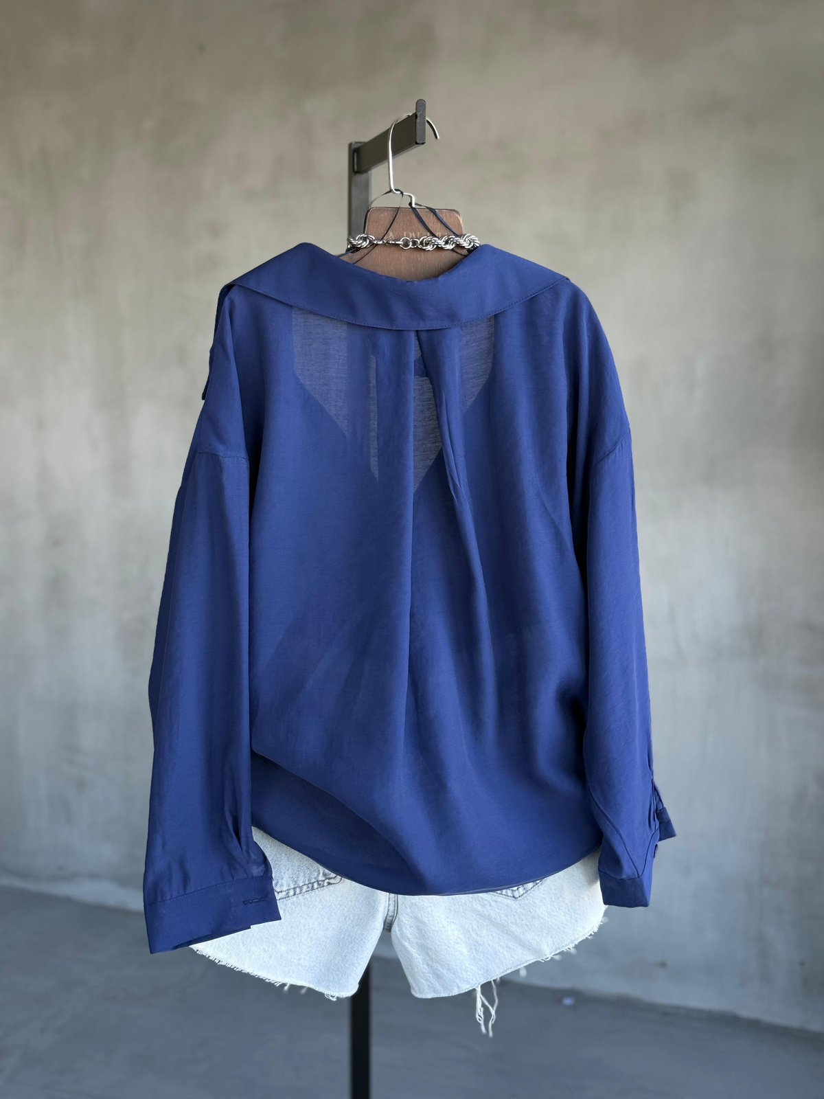 Premium Düşük Omuzlu Oversize Gömlek (Lacivert)