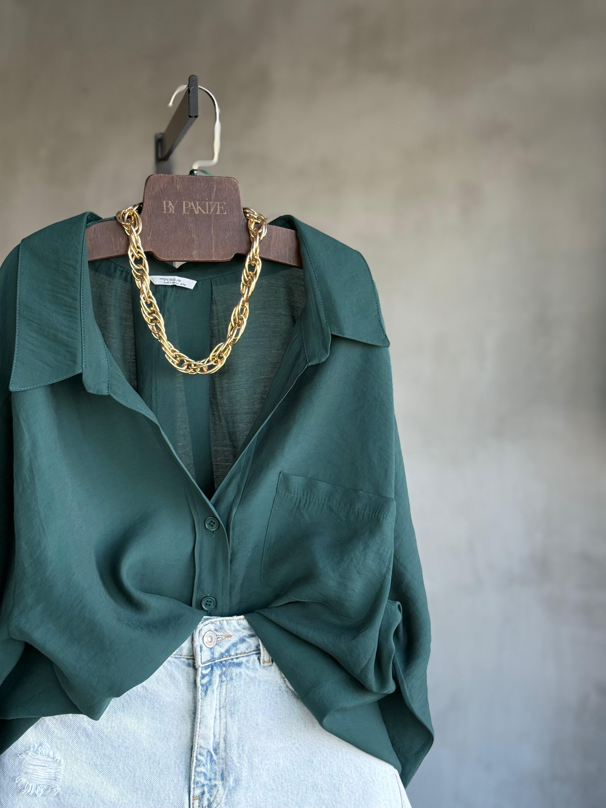 Premium Düşük Omuzlu Oversize Gömlek (Zümrüt Yeşili)