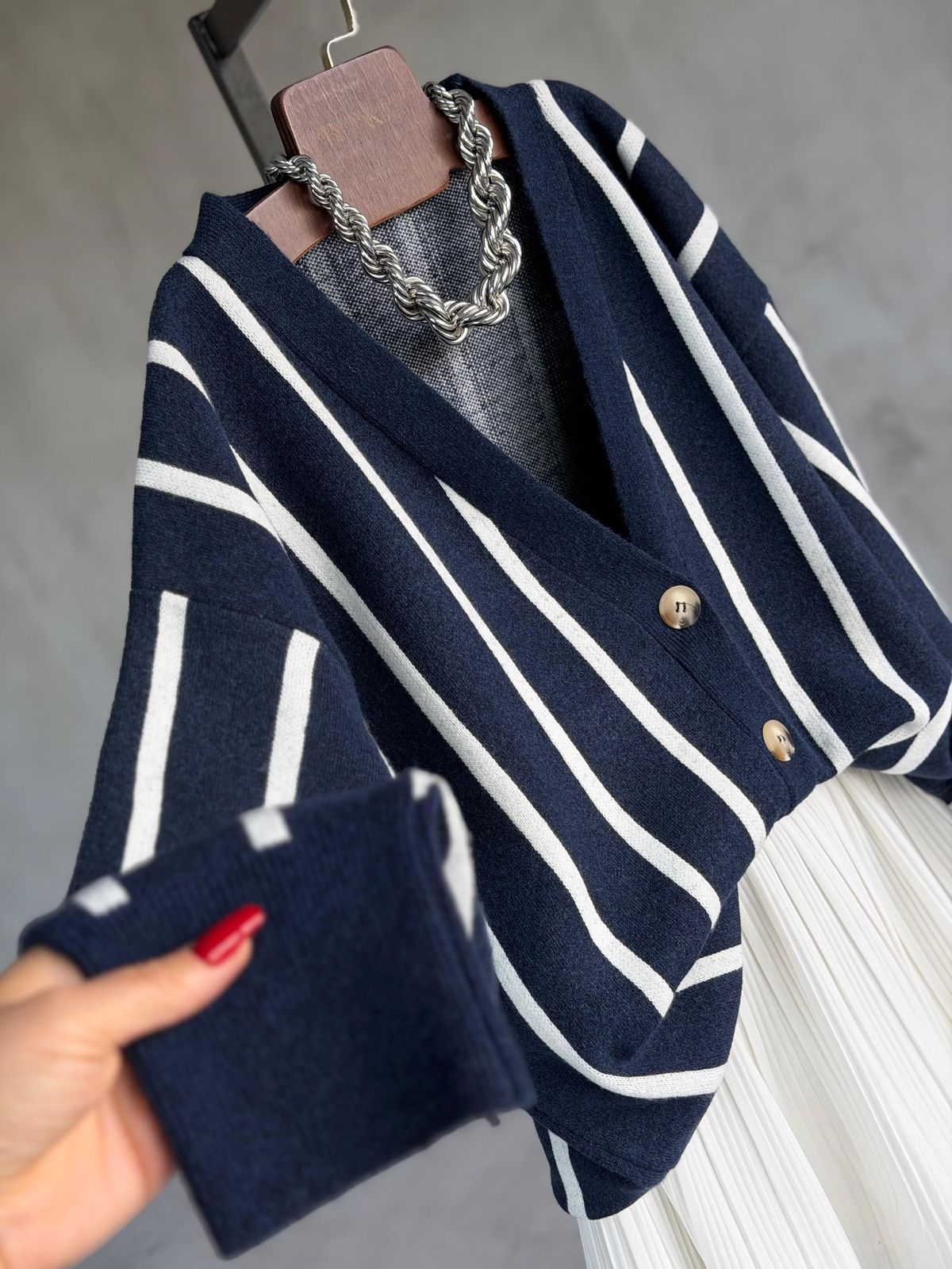 Premium Kaşmir Dokulu Çizgili Oversize Hırka (Lacivert)