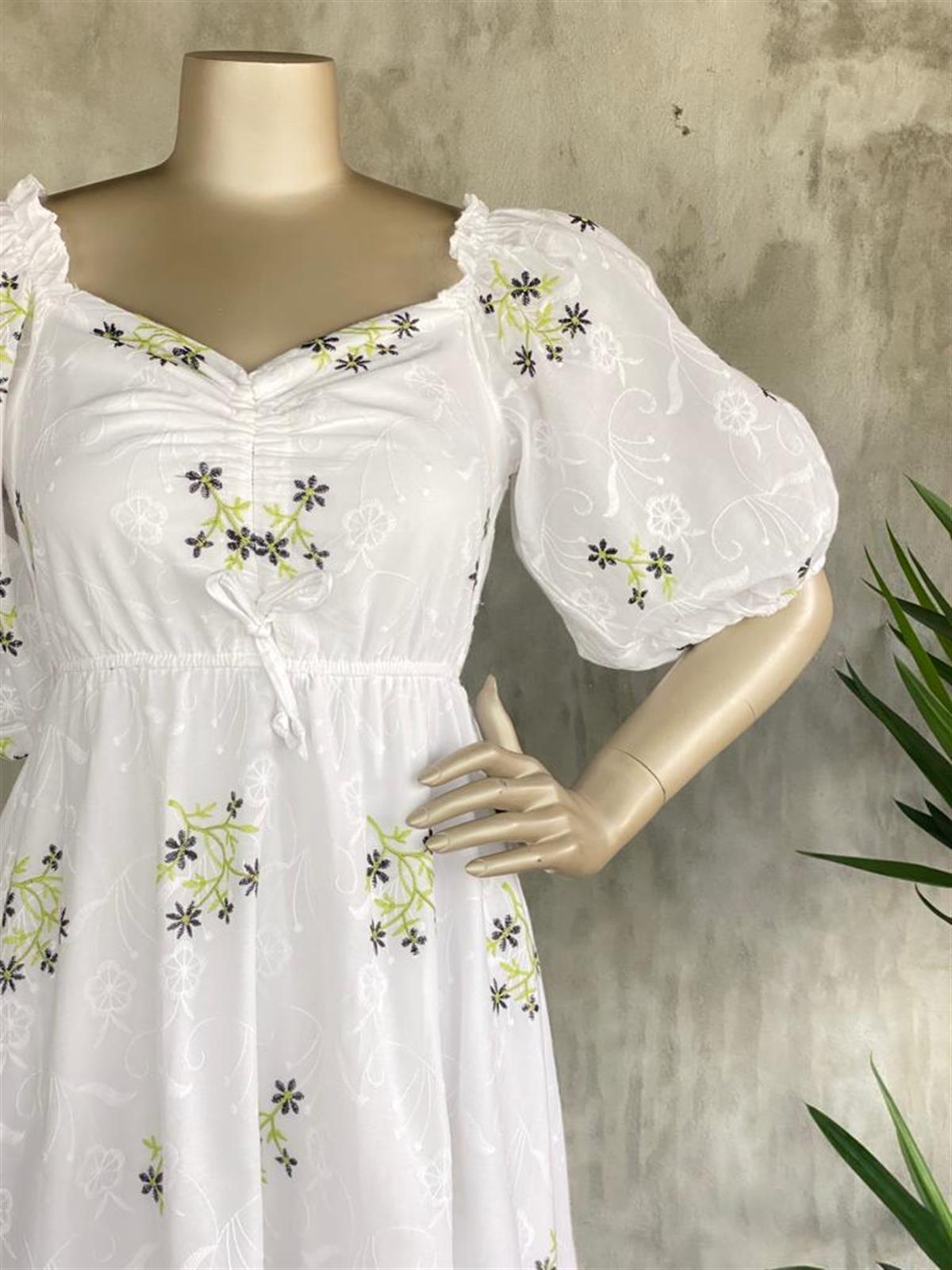 Prenses Mosel Fisto Kumaş Nakışlı Elbise (Beyaz)