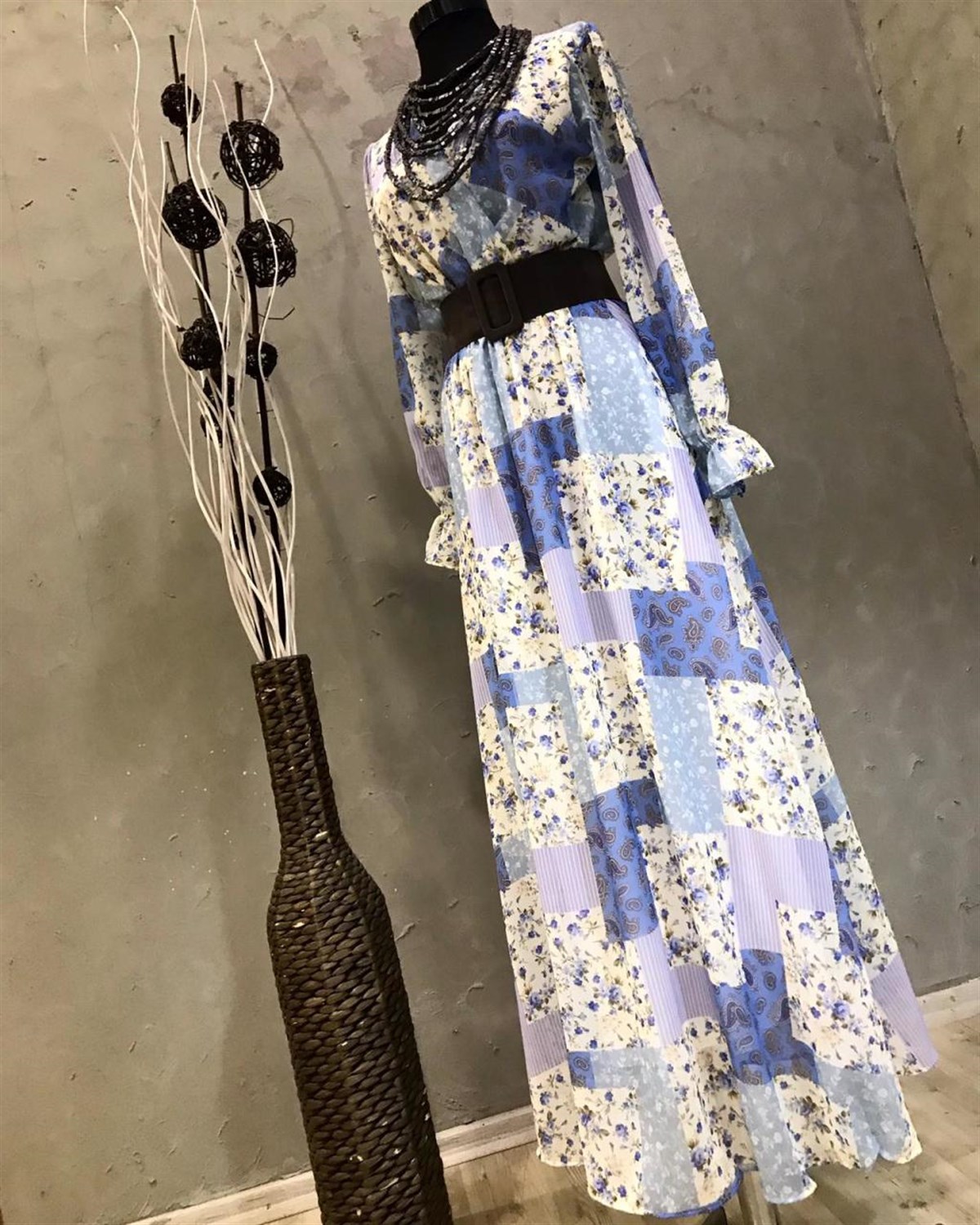 Şal Desen Şifon Kumaş Kruvaze Yaka Elbise (MAVİ)