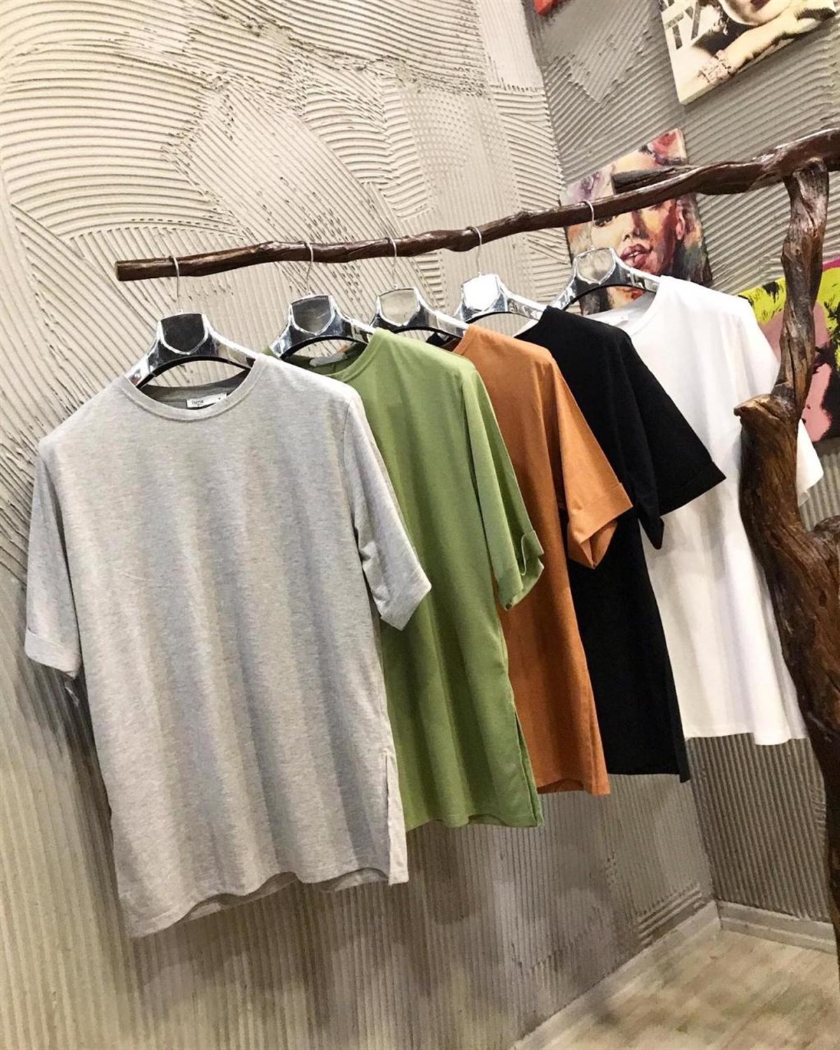 Salaş Yandan Yırtmaçlı Tunik Basic Tshirt (GRİ& YEŞİL & SİYAH & BEYAZ  & TABA)