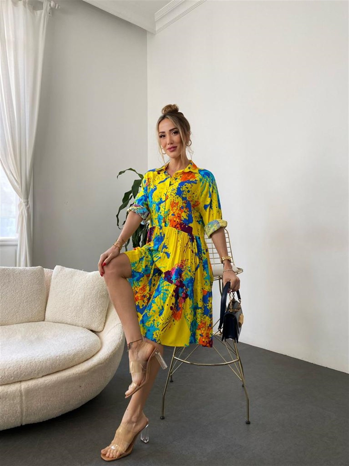 Sarı Önü Yarım Düğme Detay Painting Elbise