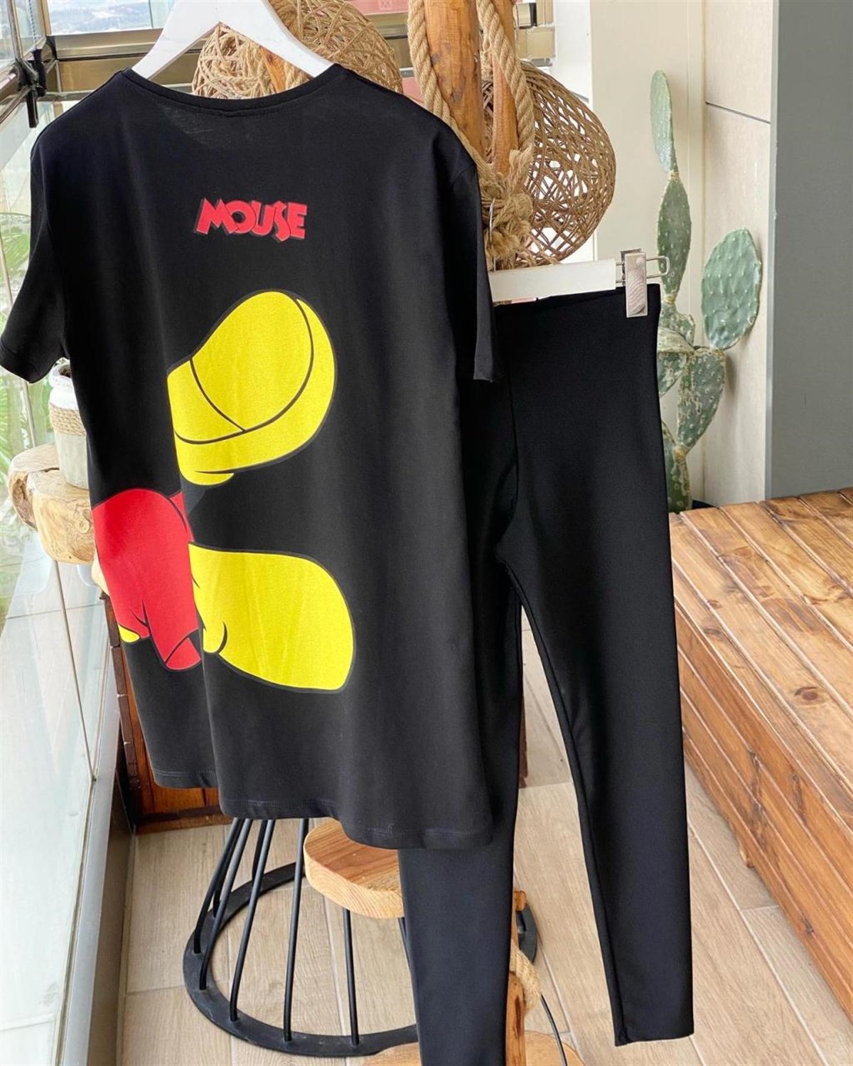 Sırt Detaylı Mickey Mouse Tshirt (Siyah)