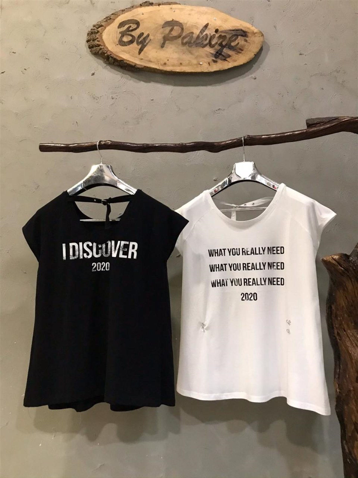 Sırt Detaylı Tshirt (BEYAZ & SİYAH)