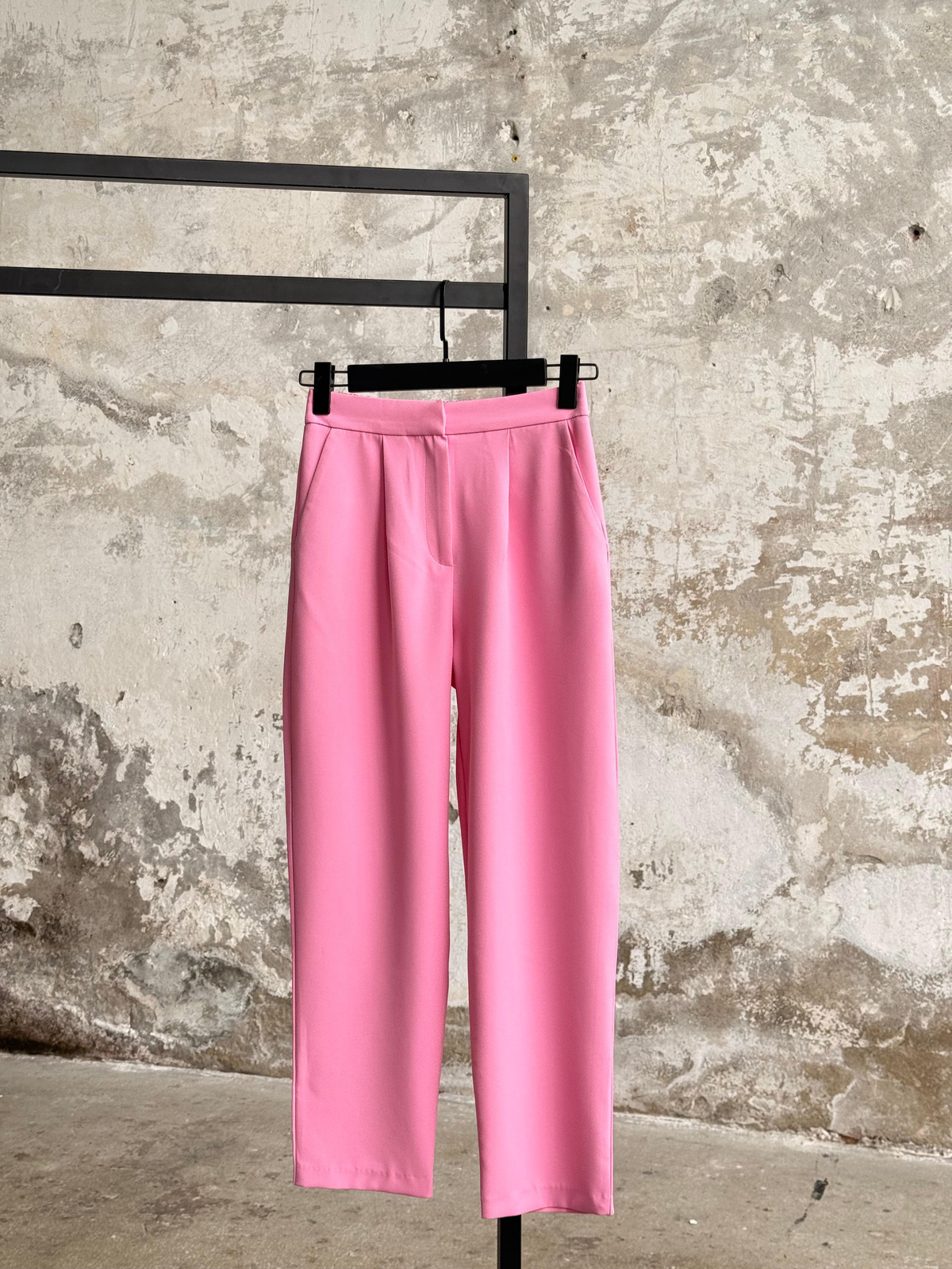 Sırt Lastik Detaylı Havuç Model Pantolon (Şeker Pembesi)