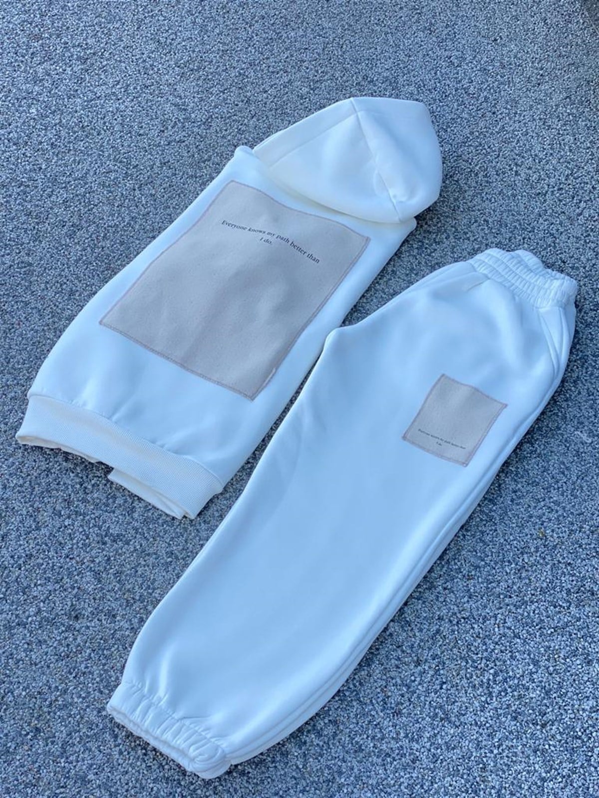 SIRT MODEL DETAYLI KAPÜŞONLU SWEATSHİRT JOGGER PANTOLON TAKIM (BEYAZ)