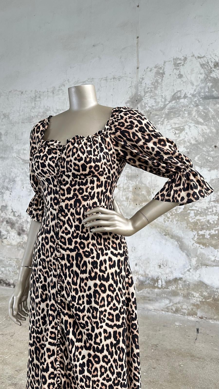 Sırtı Gipeli Leopar Desen Kadın Elbise (Siyah)