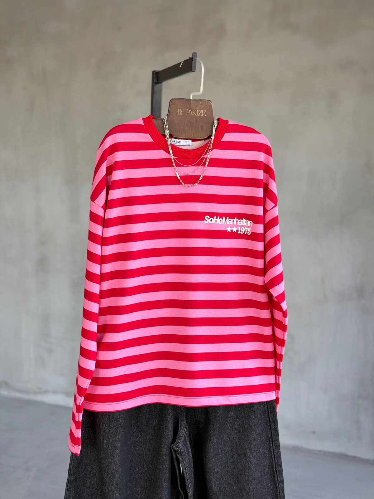 SoHo Manhattan Sırt Yıldız ve Yazı Baskılı Çizgili Sweatshirt(Kırmız-Pembe)