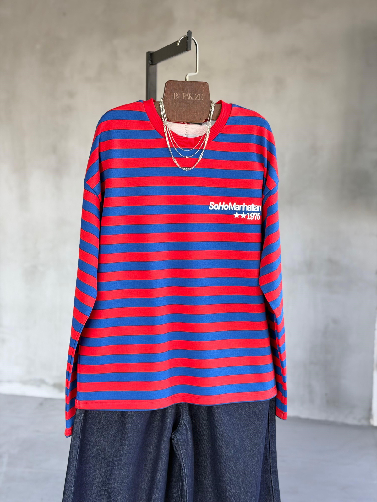 SoHo Manhattan Sırt Yıldız ve Yazı Baskılı Çizgili Sweatshirt(Sax-Kırmızı)