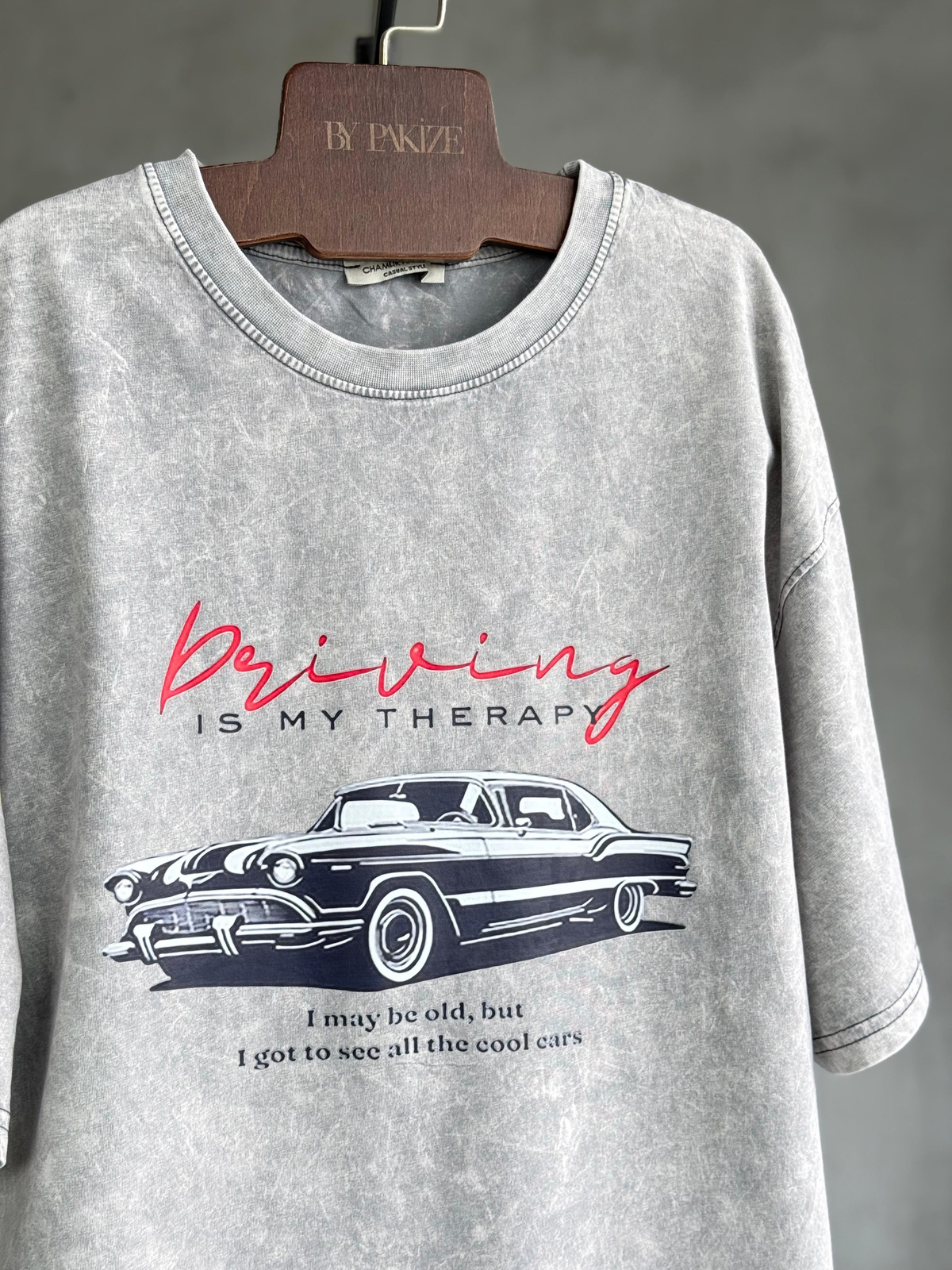 Taş Yıkamalı Mustang Baskılı Oversize Dokuma Tişört (Gri)