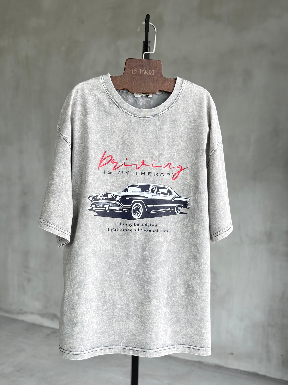 Taş Yıkamalı Mustang Baskılı Oversize Dokuma Tişört (Gri)