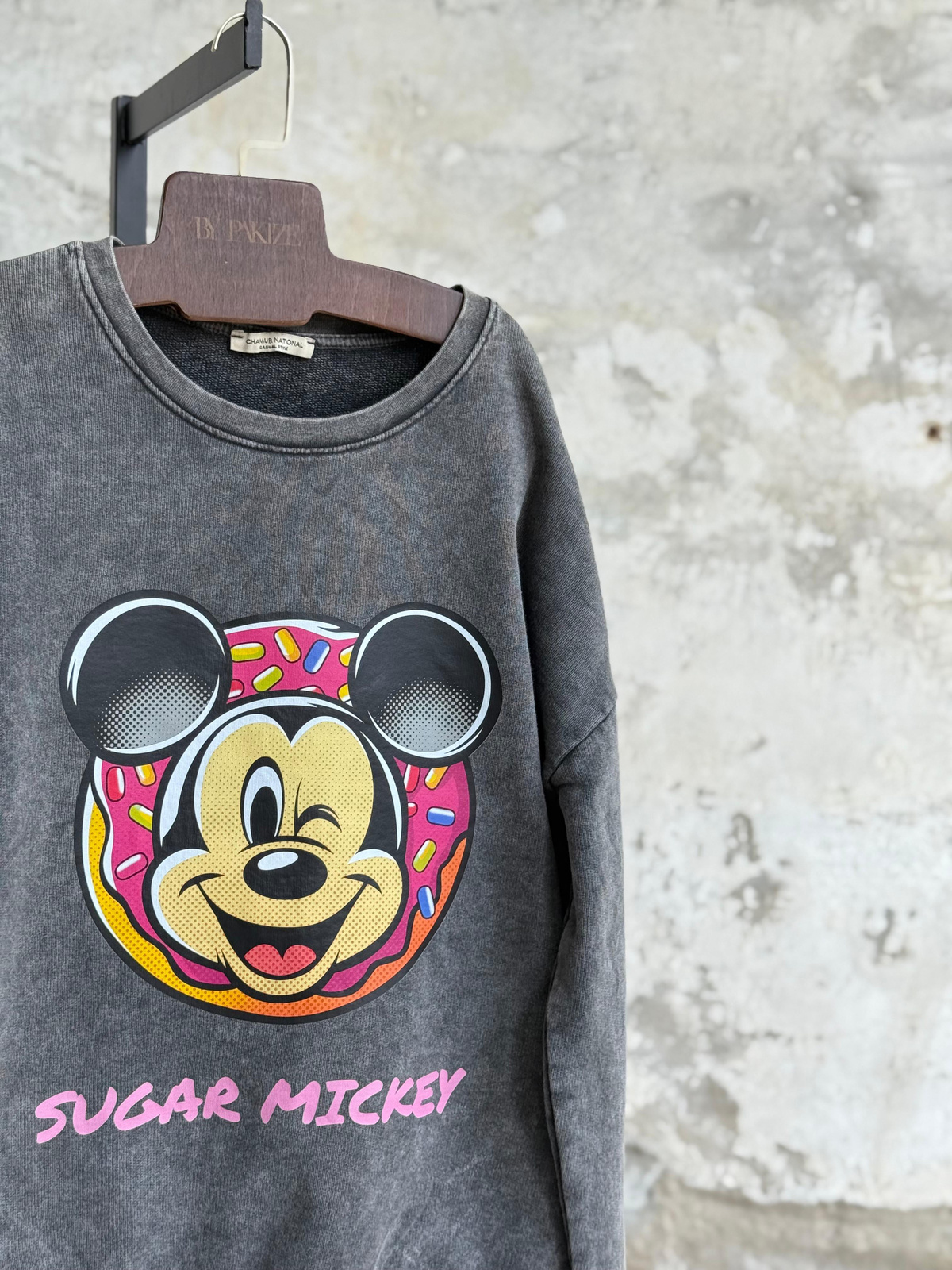 Taş Yıkamalı Oversize Mickey Baskılı Dokuma Sweat (Antrasit)